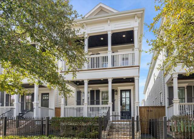 Property at 727 Tulane St, Houston, TX 77007, 3 beds, 2.5 baths
