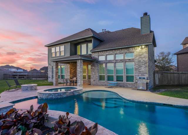Property at 6201 Moosewood Ln, League City, TX 77573, 6 beds, 5 baths