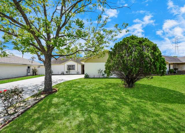 Property at 10922 Filey Ln, Houston, TX 77013, 4 beds, 2 baths