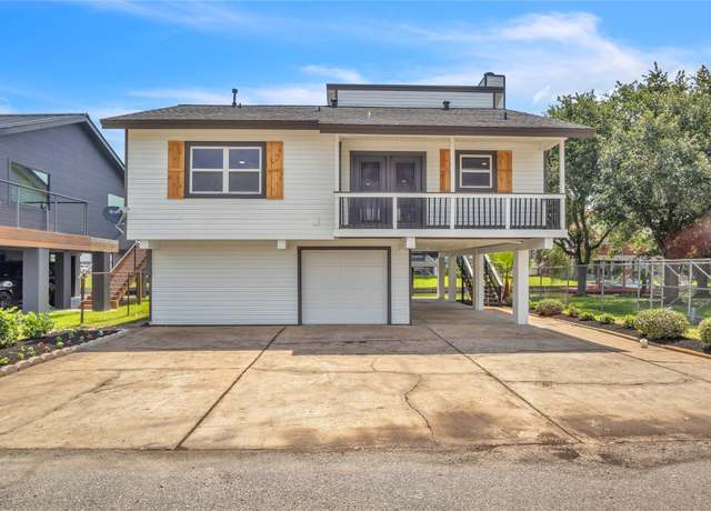 Property at 38 N Flamingo St, La Marque, TX 77568, 2 beds, 3 baths