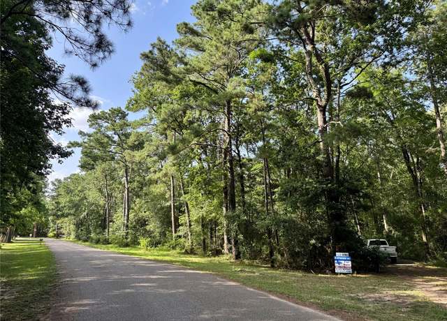 Property at 11035 Clark St, Conroe, TX 77302