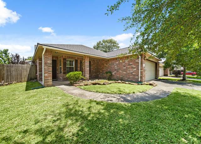 Property at 1928 Cypress Ln, Dayton, TX 77535, 4 beds, 2 baths