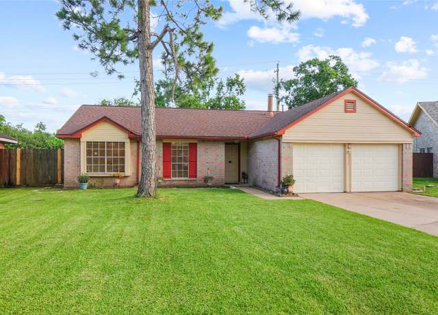 Property at 2450 Edgedale Dr, Missouri City, TX 77489, 4 beds, 2 baths