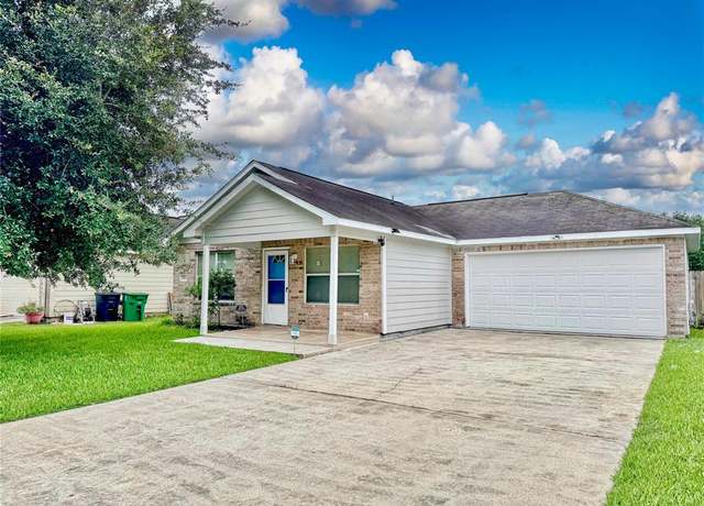 Property at 11822 Greenshire Dr, Houston, TX 77048, 3 beds, 2 baths