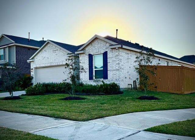 Property at 10402 Sherwin Pass Dr, Rosharon, TX 77583, 3 beds, 2 baths