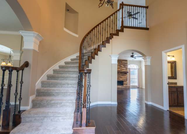 Property at 1712 Orlando St, Friendswood, TX 77546, 5 beds, 3 baths