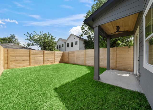 Property at 1307 Amundsen St N, Houston, TX 77009, 3 beds, 2.5 baths