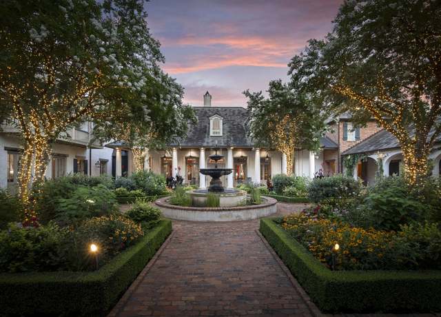 Property at 2 Grand Colonial Dr, The Woodlands, TX 77382, 6 beds, 7.5 baths