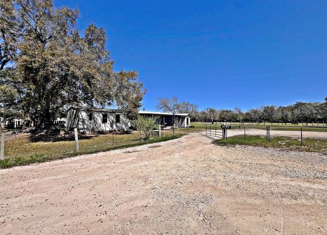 Property at 8835 Escondido St, Alvin, TX 77511, 3 beds, 2 baths