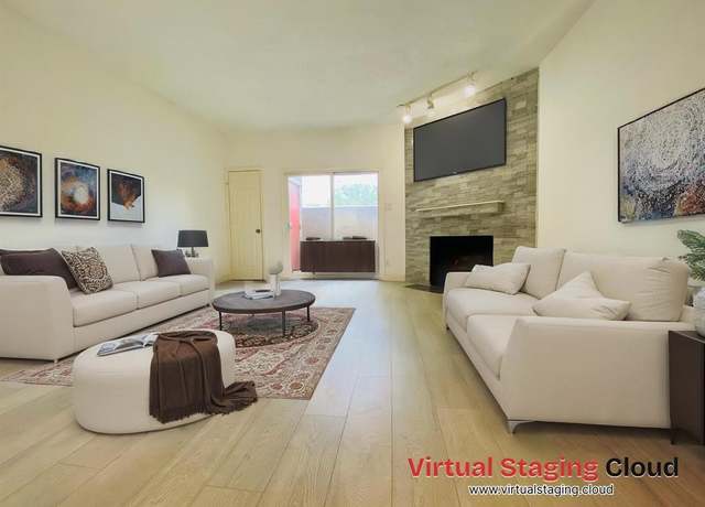 Property at 10855 Meadowglen Ln #916, Houston, TX 77042, 1 bed, 1 bath
