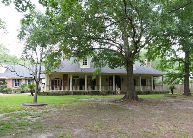 Property at 7840 Halliday St, Beaumont, TX 77706, 5 beds, 4.5 baths
