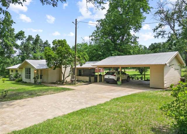 Property at 101 Old Quarters Rd, Oakhurst, TX 77359, 3 beds, 3 baths