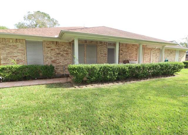 Property at 102 N Noble Rd, Texas City, TX 77591, 3 beds, 2.5 baths