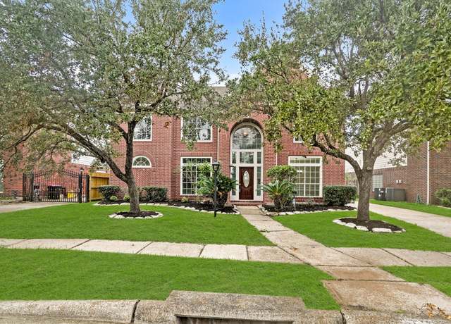 Property at 3814 Shady Harbor Dr, Houston, TX 77082, 5 beds, 3.5 baths