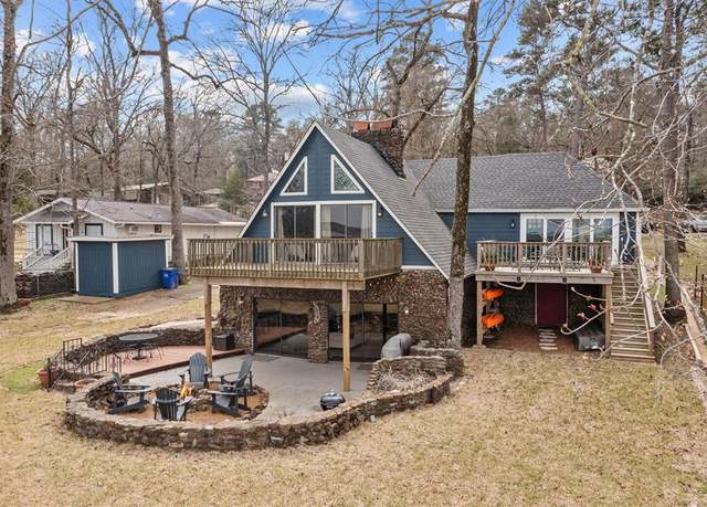 Property at 418 Sawmill St, Crockett, TX 75835, 3 beds, 2 baths