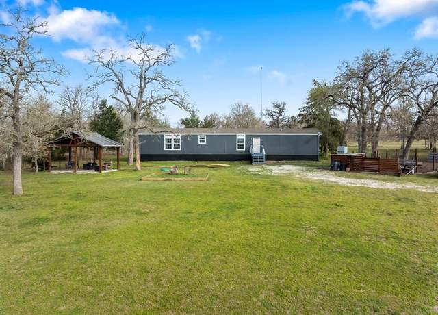 Property at 319 Berry Creek Dr, Caldwell, TX 77836, 3 beds, 2 baths