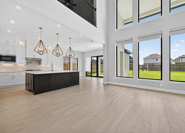 Property at 1427 Old Forest Dr, Missouri City, TX 77459, 5 beds, 6 baths