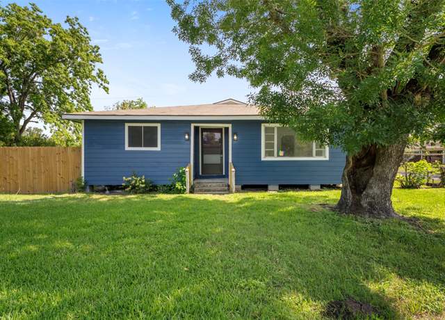Property at 4843 Bricker St, Houston, TX 77033, 3 beds, 3 baths