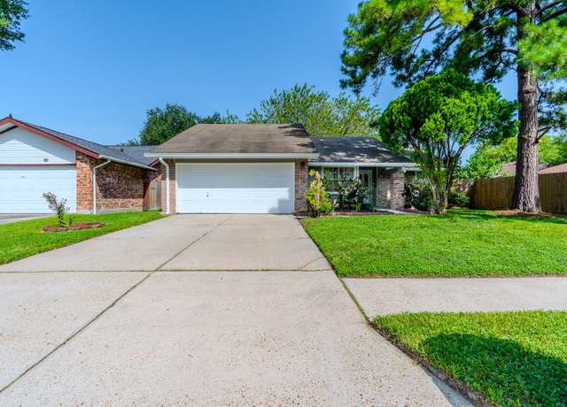Property at 4218 E Terrace Creek Cir, Houston, TX 77014, 2 beds, 2 baths