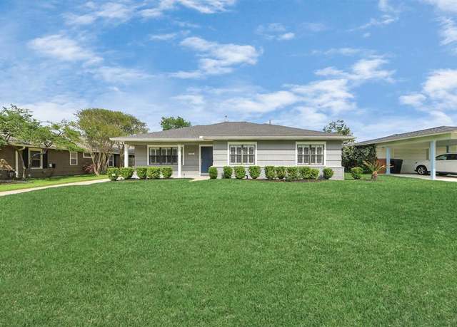 Property at 1010 Prince St, Houston, TX 77008, 4 beds, 2 baths