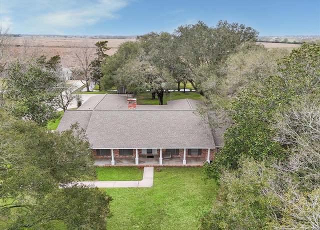 Property at 110 County Road 601, Dayton, TX 77535, 4 beds, 3 baths