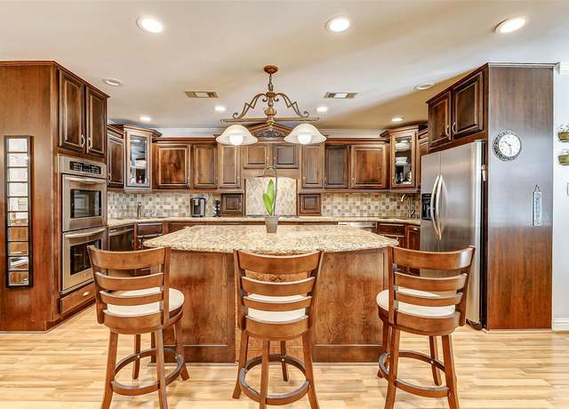 Property at 3022 Triway Ln, Houston, TX 77043, 3 beds, 2 baths