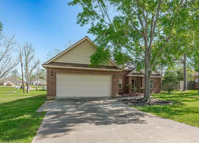 Property at 9 Hickory Ln, Dayton, TX 77535, 3 beds, 2 baths