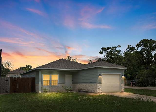 Property at 2921 4th St, Bay City, TX 77414, 3 beds, 2 baths