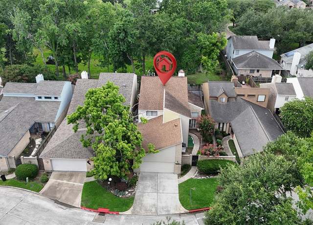 Property at 8033 Oakwood Forest Dr, Houston, TX 77040, 4 beds, 2.5 baths