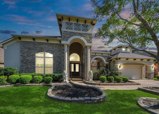 Property at 2948 S Cotswold Manor Dr, Kingwood, TX 77339, 5 beds, 4.5 baths