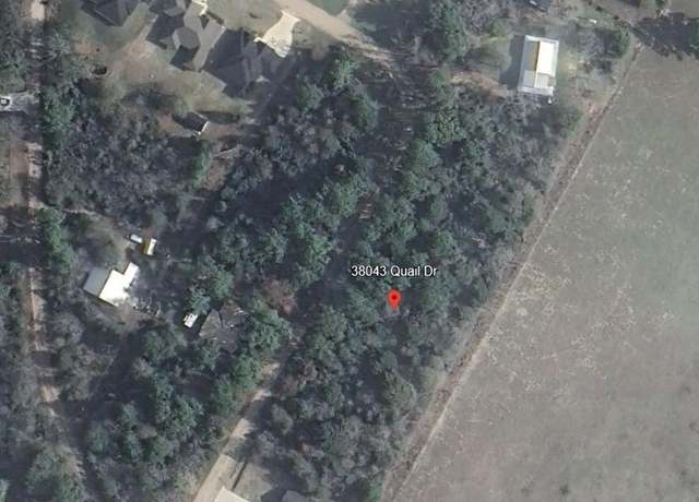 Property at 38043 Quail Dr, Hempstead, TX 77445