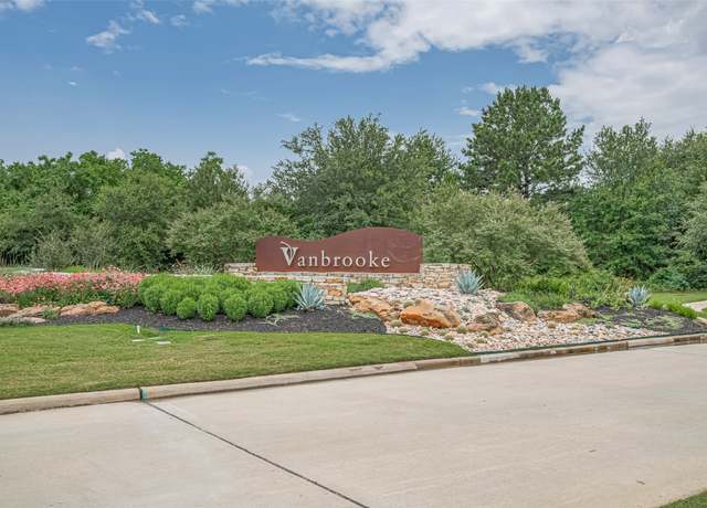 Property at 5218 Windy Plantation Dr, Brookshire, TX 77423, 5 beds, 2.5 baths