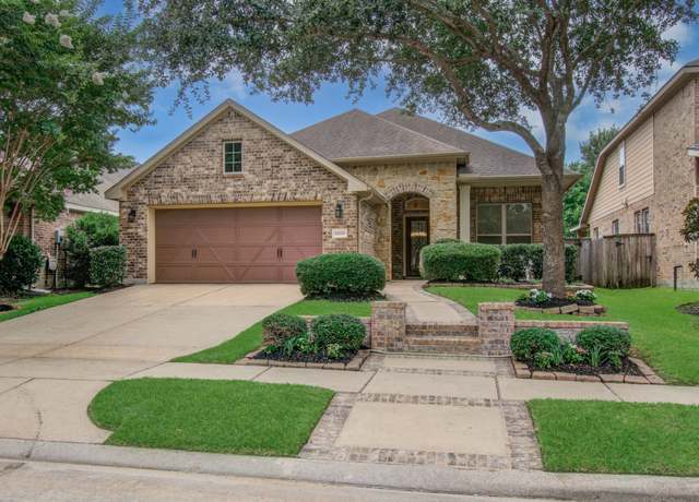 Property at 18319 E Willow Oak Bend Dr, Cypress, TX 77433, 3 beds, 3.5 baths