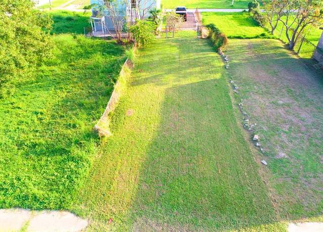Property at 4205 Church St, Galveston, TX 77550