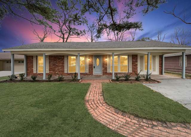 Property at 5846 Flamingo Dr, Houston, TX 77033, 4 beds, 2 baths