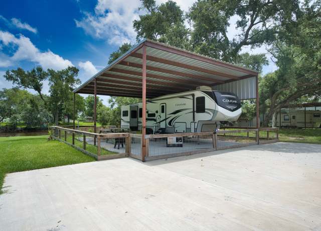 Property at 47 Sir Lancelot S Dr N, Sargent, TX 77414