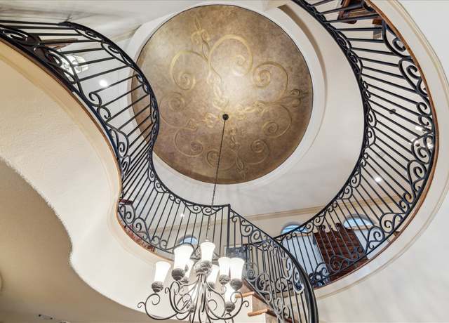 Property at 6417 Rodrigo St, Houston, TX 77007, 3 beds, 3.5 baths