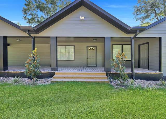 Property at 203 Hall Dr S, Montgomery, TX 77316, 4 beds, 2 baths