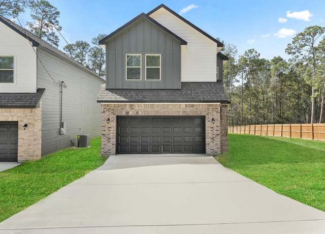 Property at 11081 Magnolia Bend Dr, Conroe, TX 77302, 3 beds, 2.5 baths