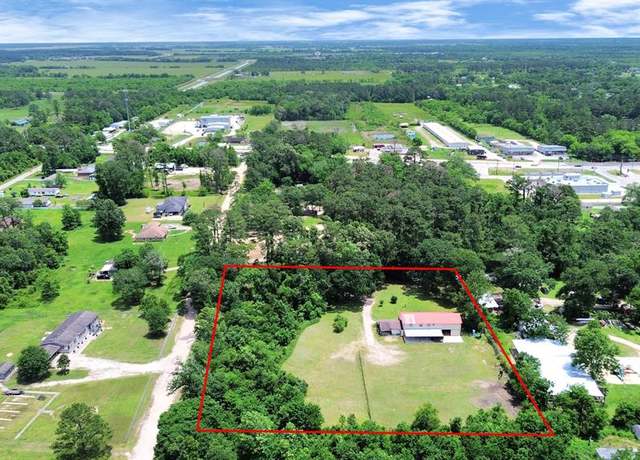Property at 1576 Belle Terre Rd, Huffman, TX 77336, 3 beds, 4 baths