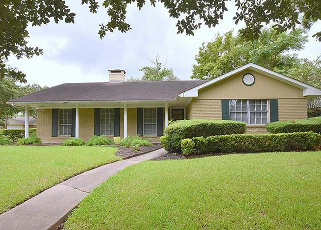 Property at 5103 Briarbend Dr, Houston, TX 77035, 2 beds, 2 baths