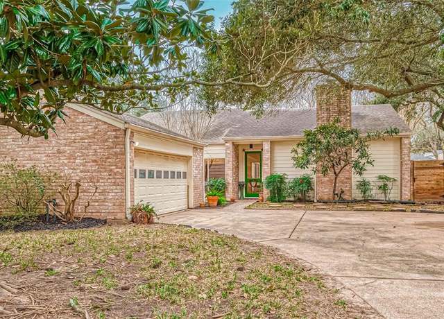 Property at 15611 Creekhaven Dr, Houston, TX 77084, 4 beds, 2 baths