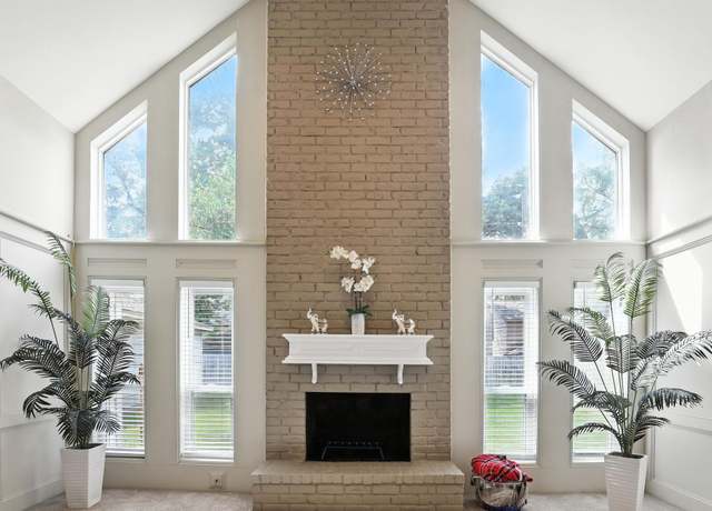 Property at 3211 Candleknoll Dr, Spring, TX 77388, 4 beds, 2.5 baths