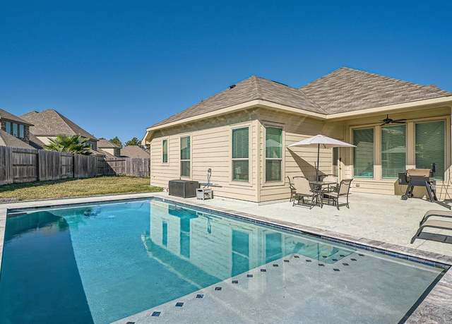 Property at 2901 Grand Hawthorne Rd, Conroe, TX 77385, 3 beds, 2.5 baths