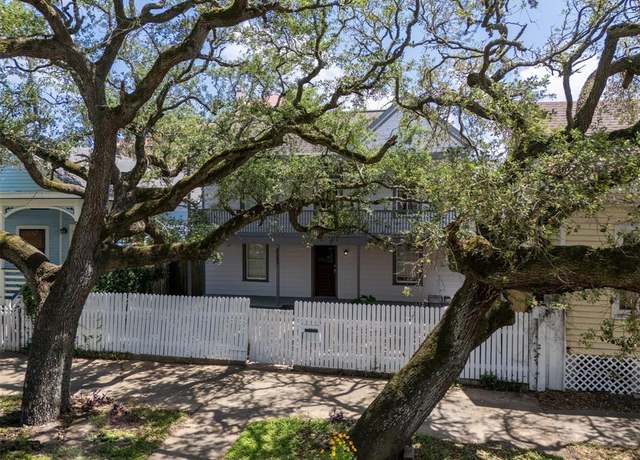 Property at 2023 Avenue O 1/2, Galveston, TX 77550, 4 beds, 3 baths