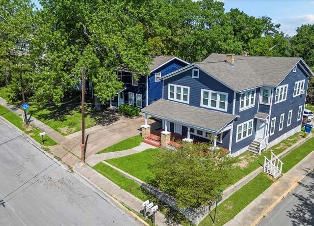 Property at 1302 & 1306 20th St, Huntsville, TX 77340, 5 beds, 2 baths