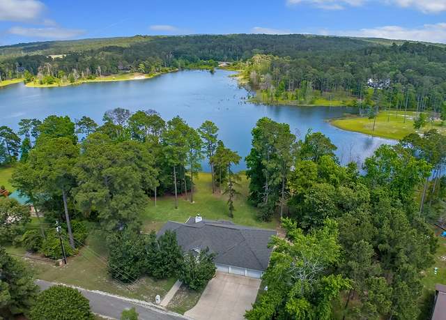 Property at 627 Shoreline Dr, Brookeland, TX 75931, 3 beds, 2.5 baths