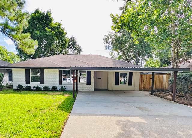 Property at 9906 Bassoon Dr, Houston, TX 77025, 4 beds, 2 baths