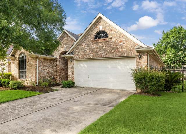 Property at 12319 Georgetown Park Ct, Houston, TX 77058, 3 beds, 2 baths