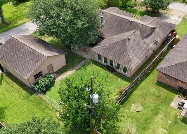 Property at 11902 25th St, Santa Fe, TX 77510, 3 beds, 2.5 baths